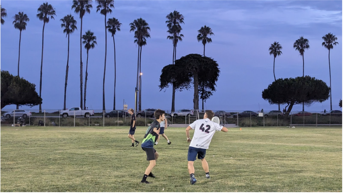 Santa Barbara Ultimate Frisbee players play a game of ultimate frisbee near East Beach.
Image courtesy.